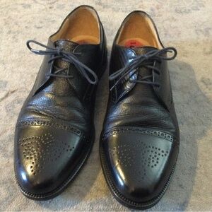 Classic Black Leather Men's Dress Shoes by Johnston and Murphy